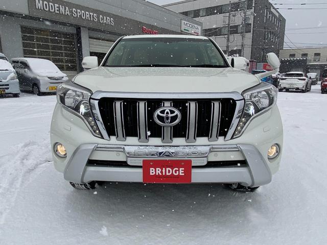 ランドクルーザープラド TZ-G 寒冷地仕様車/ディーゼルターボ/ベージュ革シート/シートヒーター/クールボックス/リアエアサスペンション/クルコン/ETC/ドラレコ/3列目電動格納/純正エンスタ/(13枚目)