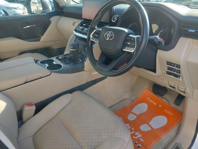 ランドクルーザー ZX 3300ccディーゼルターボ 12.3型JBLナビ全方位カメラ サンルーフ ルーフレール 純正ヒッチメンバー デフロック ETC ハンドルヒーター シートヒーター ベージュ内装(16枚目)