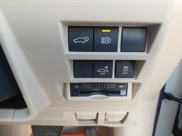 ランドクルーザー ZX 3300ccディーゼルターボ 12.3型JBLナビ全方位カメラ サンルーフ ルーフレール 純正ヒッチメンバー デフロック ETC ハンドルヒーター シートヒーター ベージュ内装(31枚目)