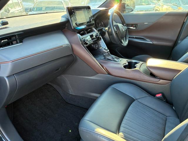 ハリアー G 2.0G 4WD ワンオーナーユーザー買取車 ナビ TV ブルートゥース バックカメラ スマートキー スペアキー ETC ドラレコ デジタルインナーミラー(17枚目)