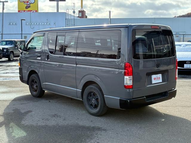 ハイエースバン ロングスーパーGL 4ナンバー貨物1年車検 色替全塗装 ベッドキット シートカバー ナビ バックカメラ リヤヒーター リヤクーラー(4枚目)