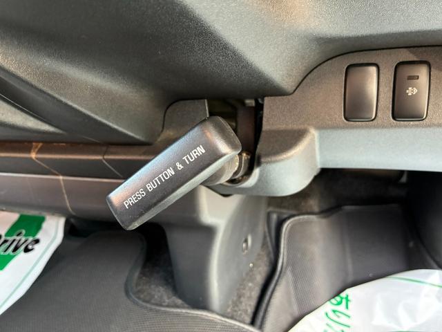 ハイエースバン ロングスーパーGL 4ナンバー貨物1年車検 色替全塗装 ベッドキット シートカバー ナビ バックカメラ リヤヒーター リヤクーラー(32枚目)