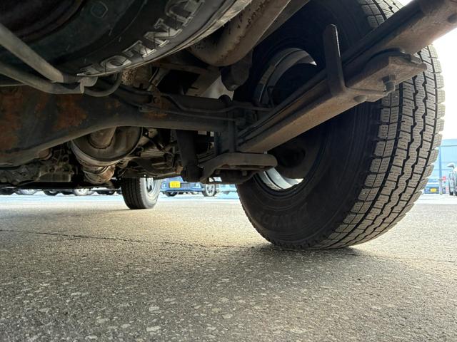 ハイエースバン ロングスーパーGL 4ナンバー貨物1年車検 色替全塗装 ベッドキット シートカバー ナビ バックカメラ リヤヒーター リヤクーラー(45枚目)