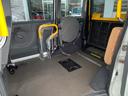 　車いす移動車　ＡＴ　４ＷＤ／車いす積載パワーリフト／電動ウインチ固定器具／４ＷＤ切替スイッチ／ヘッドライトレベライザー／パワーウインド／マニュアルエアコン（24枚目）