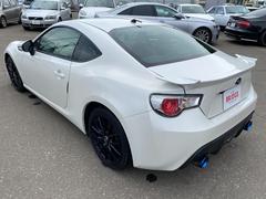 スバル　ＢＲＺ　Ｓ　６ＭＴ車／ナビゲーション／バックモニター／Aftermarketハンドル／Aftermarketアルミホイール／ガナドールマフラーカバー／リヤウイング／アルミペダル／ 5