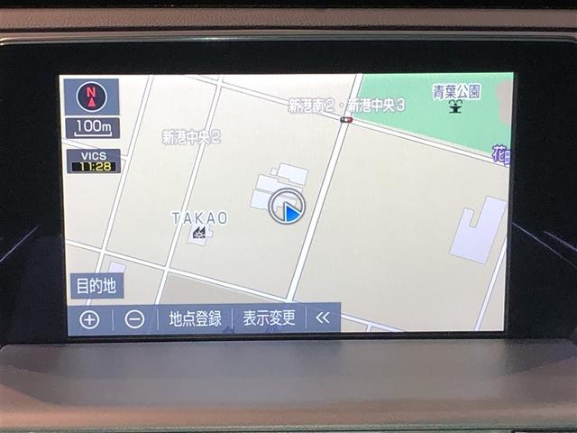 クラウンハイブリッド ＲＳ　Ｆｏｕｒ　記録簿　ＬＥＤライト　横滑防止装置　革シート　Ｉストップ　ミュージックプレイヤー接続可　Ｐシート　ＡＣ１００Ｖ　Ｂカメラ　エアバッグ　クルコン　フルセグ　メモリーナビ　ＤＶＤ再生　寒冷地仕様　キーレス（3枚目）