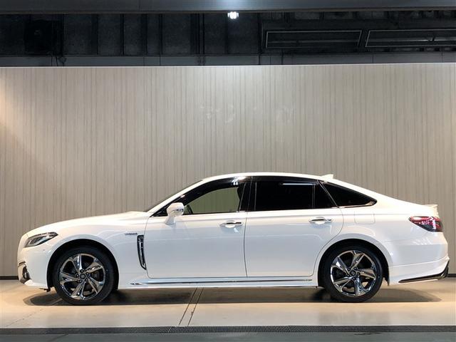 クラウンハイブリッド ＲＳ　Ｆｏｕｒ　記録簿　ＬＥＤライト　横滑防止装置　革シート　Ｉストップ　ミュージックプレイヤー接続可　Ｐシート　ＡＣ１００Ｖ　Ｂカメラ　エアバッグ　クルコン　フルセグ　メモリーナビ　ＤＶＤ再生　寒冷地仕様　キーレス（6枚目）