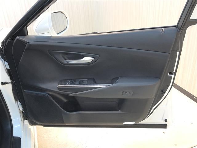 クラウンハイブリッド ＲＳ　Ｆｏｕｒ　記録簿　ＬＥＤライト　横滑防止装置　革シート　Ｉストップ　ミュージックプレイヤー接続可　Ｐシート　ＡＣ１００Ｖ　Ｂカメラ　エアバッグ　クルコン　フルセグ　メモリーナビ　ＤＶＤ再生　寒冷地仕様　キーレス（12枚目）