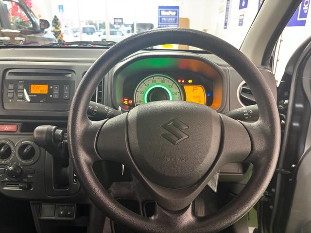アルト Ｌリミテッド　４ＷＤ　純正オーディオ　シートヒーター　アイドリングストップ　パワーウィンドウ　パワーステアリング　デュアルブレーキサポート（19枚目）