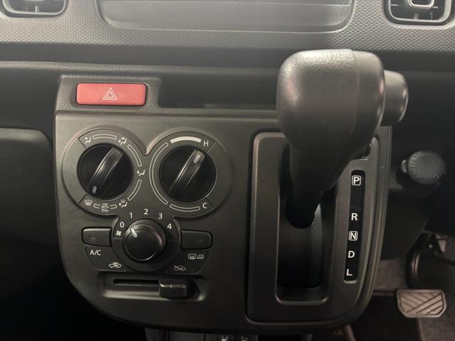 アルト Ｌリミテッド　４ＷＤ　純正オーディオ　シートヒーター　アイドリングストップ　パワーウィンドウ　パワーステアリング　デュアルブレーキサポート（21枚目）