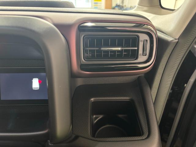 スペーシアカスタム ハイブリッドＸＳターボ　４ＷＤ　全方位ナビ　フルセグＴＶ　寒冷地仕様　両側電動スライドドア　ヘッドアップディスプレイ　デュアルブレーキサポートＩＩ（47枚目）