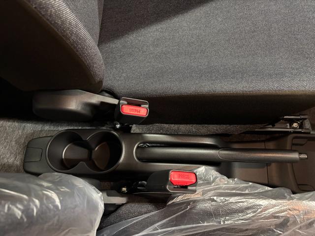 アルト ハイブリッドＳ　６６０　ハイブリッド　Ｓ　アルト　６６０　ハイブリッドＳ　４ＷＤ　アイドリングストップ　衝突軽減ブレーキ　パーキングセンサー　シートヒーター　パワーステアリング　車線逸脱警報機能（44枚目）