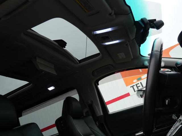 ヴェルファイアハイブリッド ＺＲ　Ｇエディション　メーカーＨＤＤナビＴＶ　後席フリップＤモニター　ツインサンルーフ　モデリスタ１９アルミ　アドミレーションエアロ　黒革シート　エグゼクティブシート　左右後自動ドア　Ａハイビーム　Ｂカメラ　プレミアムＳ（20枚目）