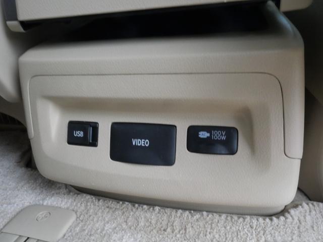 ヴェルファイア ３．５Ｖ　Ｌエディション　純正ナビＴＶ　後席フリップＤモニタ　パノラミックビューＭ　アドミレーション　寒冷地　２０インチアルミ　エグゼクティブ革パワーシート　サンルーフ　左右後自動ドア　ワイパー熱線　キセノン　ＡＣ１００Ｖ（29枚目）