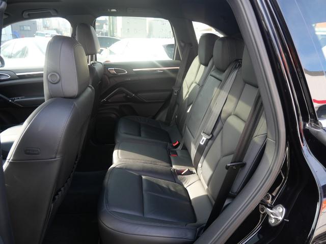 カイエン 純正ナビTVフルセグ Bカメラ パワーバックドア サンルーフ キセノン 本革シート シートヒーター クルーズコントロール サイドカメラ 純正21AW フロアーマット リヤスポ ETC アイドリングS(34枚目)