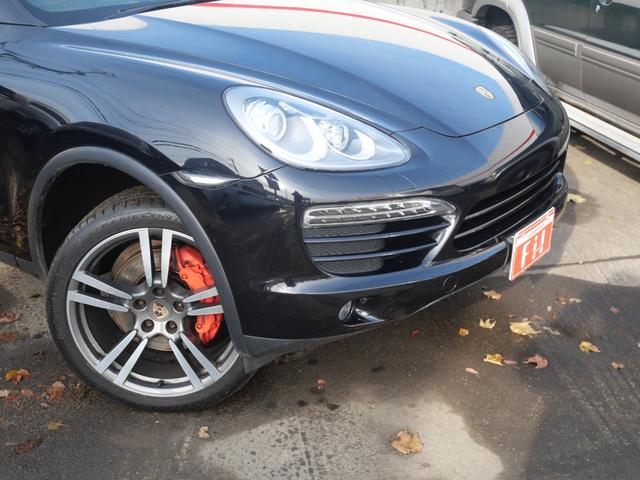 カイエン 純正ナビTVフルセグ Bカメラ パワーバックドア サンルーフ キセノン 本革シート シートヒーター クルーズコントロール サイドカメラ 純正21AW フロアーマット リヤスポ ETC アイドリングS(54枚目)