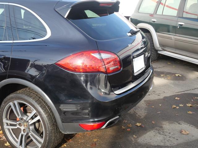 カイエン 純正ナビTVフルセグ Bカメラ パワーバックドア サンルーフ キセノン 本革シート シートヒーター クルーズコントロール サイドカメラ 純正21AW フロアーマット リヤスポ ETC アイドリングS(58枚目)