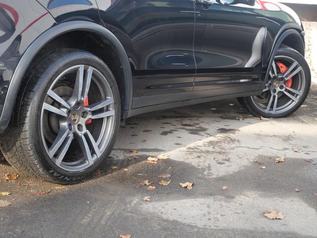 カイエン 純正ナビTVフルセグ Bカメラ パワーバックドア サンルーフ キセノン 本革シート シートヒーター クルーズコントロール サイドカメラ 純正21AW フロアーマット リヤスポ ETC アイドリングS(64枚目)