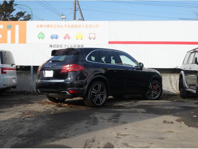 カイエン 純正ナビTVフルセグ Bカメラ パワーバックドア サンルーフ キセノン 本革シート シートヒーター クルーズコントロール サイドカメラ 純正21AW フロアーマット リヤスポ ETC アイドリングS(68枚目)