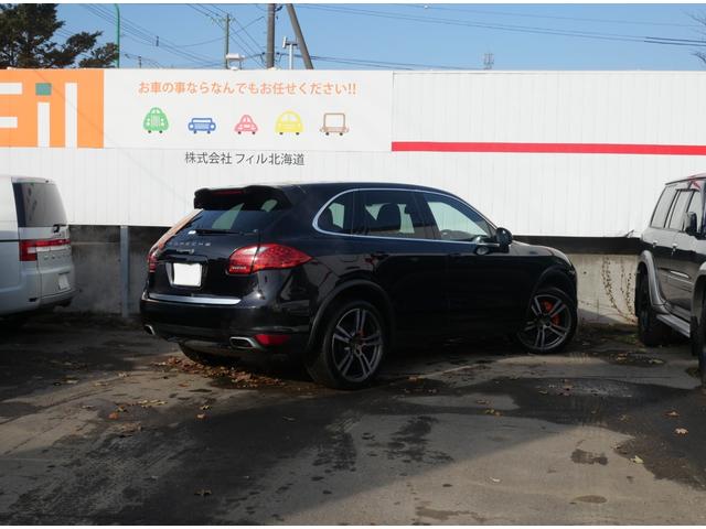 カイエン 純正ナビTVフルセグ Bカメラ パワーバックドア サンルーフ キセノン 本革シート シートヒーター クルーズコントロール サイドカメラ 純正21AW フロアーマット リヤスポ ETC アイドリングS(70枚目)