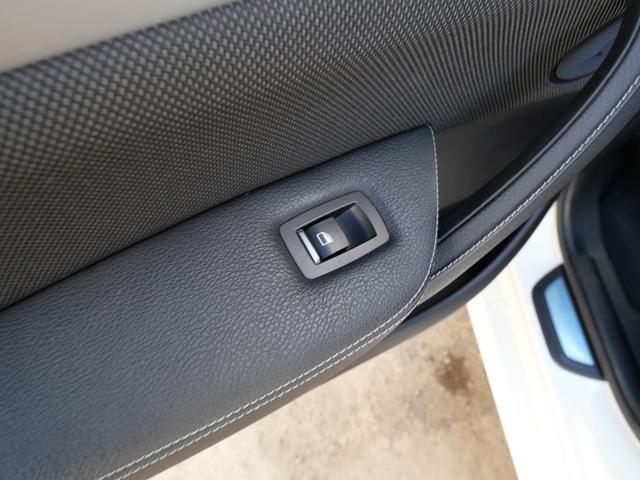 X3 xDrive 20d Mスポーツ 純正HDDナビフルセグ Bluetooth 全周囲モニター インテリジェントセーフティ 衝突軽減B 車線逸脱警告 キセノン パワーバックドア 19インチアルミ スマートキー ハーフ革シート ETC(39枚目)