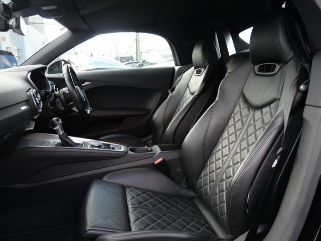 ＴＴロードスター ２．０ＴＦＳＩクワトロ　アシスタンスＰＫＧ　１２．３インチＭＭＩナビＴＶ　バーチャルコックピット　オプション黒革スポーツシート　電動オープン　リヤビューカメラ　ＬＥＤヘッドライト　クルーズコントロール　クリアランスソナー（28枚目）