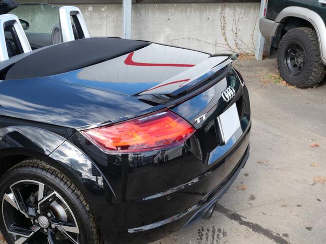 ＴＴロードスター ２．０ＴＦＳＩクワトロ　アシスタンスＰＫＧ　１２．３インチＭＭＩナビＴＶ　バーチャルコックピット　オプション黒革スポーツシート　電動オープン　リヤビューカメラ　ＬＥＤヘッドライト　クルーズコントロール　クリアランスソナー（54枚目）