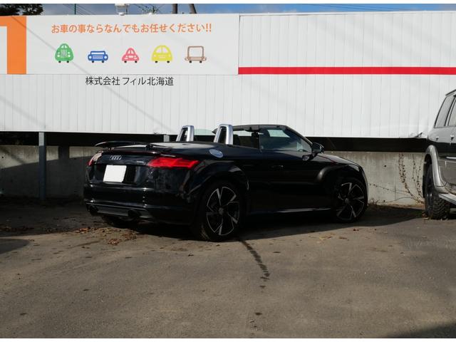ＴＴロードスター ２．０ＴＦＳＩクワトロ　アシスタンスＰＫＧ　１２．３インチＭＭＩナビＴＶ　バーチャルコックピット　オプション黒革スポーツシート　電動オープン　リヤビューカメラ　ＬＥＤヘッドライト　クルーズコントロール　クリアランスソナー（61枚目）