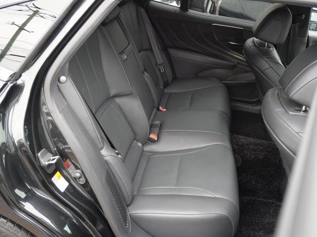 ＬＳ ＬＳ５００ｈ　Ｉパッケージ　法人１オーナ　純正ナビ　パノラミックビュー　寒冷地　デジタルインナーＭ　ＬＥＤヘッドライト　ヘッドアップＤ　レクサスチームメイト　セーフティシステムプラス　パワートランクリッド　純正リモートスタート（25枚目）