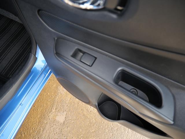 ノート X FOUR スマートセーフティエディション 社外フルセグナビ Bluetooth アラウンドビューモニター エマージェンシーブレーキ デジタルインナーミラー エンジンスターター インテリキー 車線逸脱警報 ETC プッシュスタート フロアマット(24枚目)