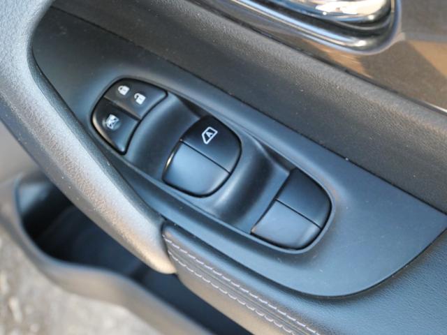 エクストレイル ２０Ｓ　ユーザー買取車　純正フルセグナビ　Ｂｌｕｅｔｏｏｔｈ　バックモニター　純正エンジンスターター　エマージェンシーブレーキ　車線逸脱警報　クリアランスソナー　社外１７インチＡＷ　アイドリングＳ　ドラレコ（19枚目）