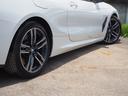 BMW 8 SERIES