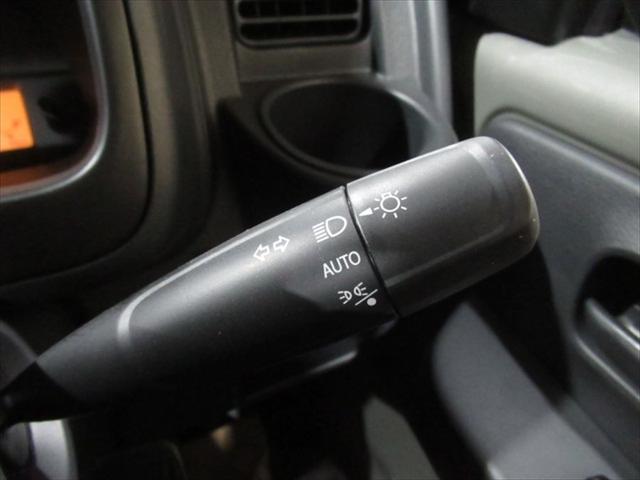 キャリイトラック ＫＣエアコン・パワステ　スズキセーフティサポート・届出済未使用車・衝突軽減ブレーキ・誤発進抑制装置・横滑り防止装置・キーレス・アイドリングストップ・ＡＢＳ・　Ｗエアバック・エアコン・パワステ・パワーウィンドウ・禁煙車・４ＷＤ（21枚目）
