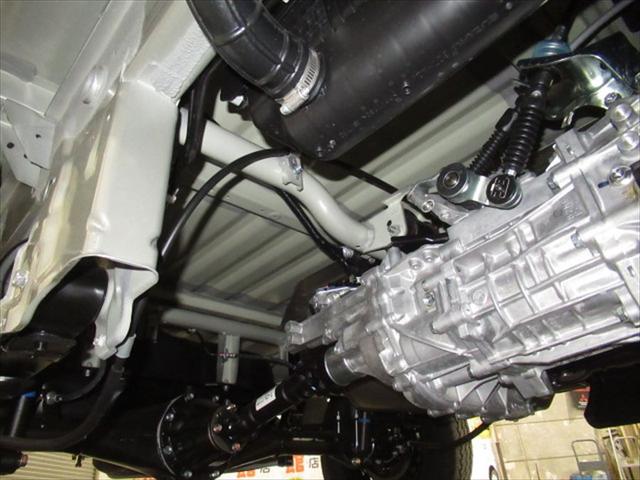 キャリイトラック ＫＣエアコン・パワステ　スズキセーフティサポート・届出済未使用車・衝突軽減ブレーキ・誤発進抑制装置・横滑り防止装置・キーレス・アイドリングストップ・ＡＢＳ・　Ｗエアバック・エアコン・パワステ・パワーウィンドウ・禁煙車・４ＷＤ（28枚目）