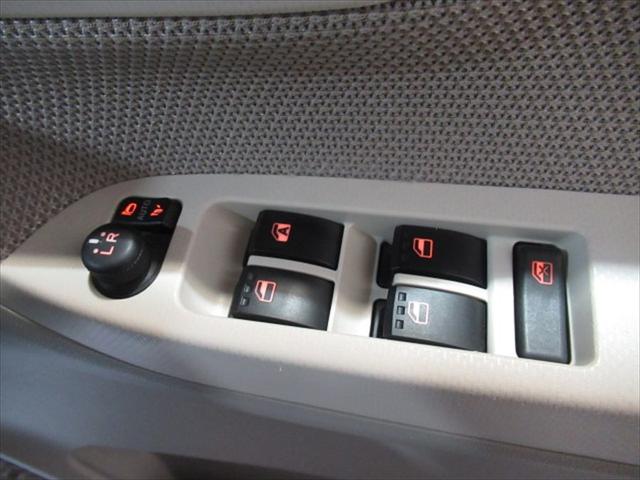 ムーヴ X ディスプレイオーディオ・エンジンスターター・ETC・Bluetoot・ミラーヒーター・プッシュスタート・アイドリングストップ・純正アルミホイール・横滑り防止装置・ABS・禁煙車・4WD(21枚目)