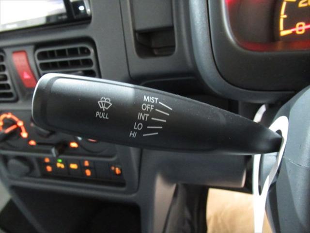 クリッパートラック ＤＸ　セーフティパッケージ　フルセグＴＶナビ・届出済未使用車・Ｂｌｕｅｔｏｏｔｈ・衝突軽減ブレーキ・誤発進抑制装置・横滑り防止装置・キーレス・アイドリングストップ・ＡＢＳ・社外アルミホイール・禁煙車・４ＷＤ（19枚目）