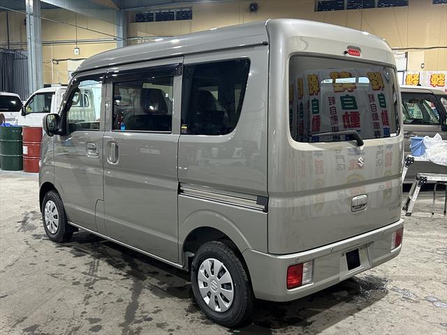 エブリイ ジョインターボ　バックアイカメラディスプレイオーディオ・届出済未使用車・シートヒーター・ミラーヒーター・ＬＥＤライト・プッシュスタート・衝突軽減ブレーキ・誤発進抑制装置・横滑り防止装置・ＡＢＳ・禁煙車・４ＷＤ（9枚目）