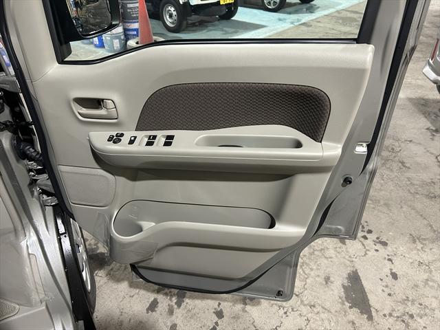 エブリイ ジョインターボ　バックアイカメラディスプレイオーディオ・届出済未使用車・シートヒーター・ミラーヒーター・ＬＥＤライト・プッシュスタート・衝突軽減ブレーキ・誤発進抑制装置・横滑り防止装置・ＡＢＳ・禁煙車・４ＷＤ（26枚目）