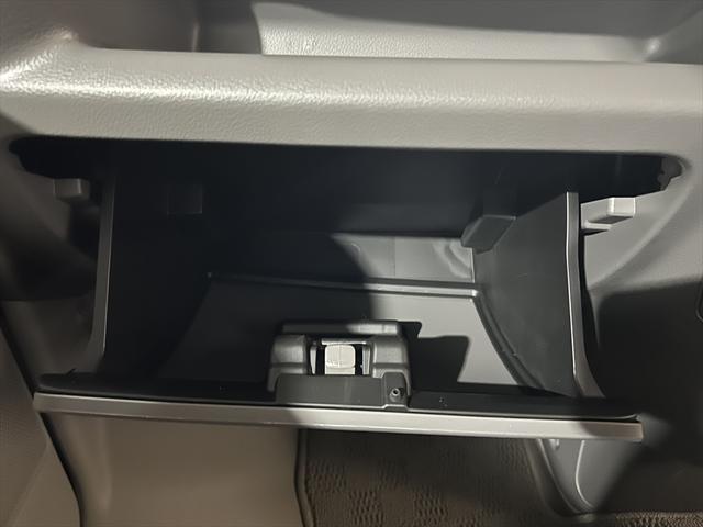 エブリイ ジョインターボ　バックアイカメラディスプレイオーディオ・届出済未使用車・シートヒーター・ミラーヒーター・ＬＥＤライト・プッシュスタート・衝突軽減ブレーキ・誤発進抑制装置・横滑り防止装置・ＡＢＳ・禁煙車・４ＷＤ（41枚目）