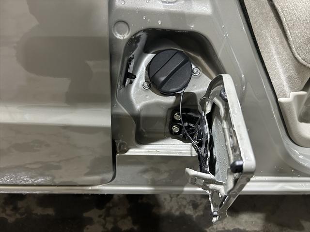 エブリイ ジョインターボ　バックアイカメラディスプレイオーディオ・届出済未使用車・シートヒーター・ミラーヒーター・ＬＥＤライト・プッシュスタート・衝突軽減ブレーキ・誤発進抑制装置・横滑り防止装置・ＡＢＳ・禁煙車・４ＷＤ（49枚目）