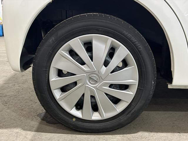 デイズ Ｓ　フルセグＴＶナビ・Ｂｌｕｅｔｏｏｔｈ・ドライブレコーダー・シートヒーター・ミラーヒーター・アイドリングストップ・キーレス・衝突軽減ブレーキ・誤発進抑制装置・横滑り防止装置・禁煙車・４ＷＤ（8枚目）