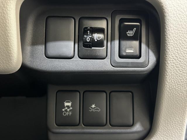 デイズ Ｓ　フルセグＴＶナビ・Ｂｌｕｅｔｏｏｔｈ・ドライブレコーダー・シートヒーター・ミラーヒーター・アイドリングストップ・キーレス・衝突軽減ブレーキ・誤発進抑制装置・横滑り防止装置・禁煙車・４ＷＤ（18枚目）