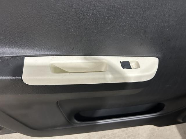 アルト L CD再生・シートヒーター・キーレス・横滑り防止装置・ABS・Wエアバック・エアコン・パワステ・パワーウィンドウ・4WD(23枚目)