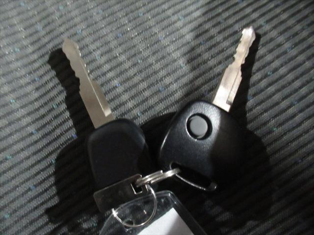 ワゴンR FX シートヒーター・ミラーヒーター・社外アルミホイール・CD再生・アイドリングストップ・キーレス・ABS・Wエアバック・エアコン・パワステ・パワーウィンドウ・禁煙車・4WD(22枚目)