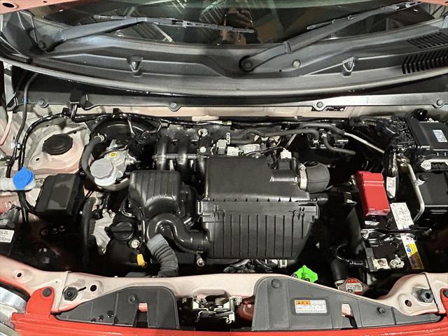 ハスラー ハイブリッドＸ　全方位モニター・バックカメラ・純正ＴＶナビ・Ｂｌｕｅｔｏｏｔｈ・衝突軽減Ｂ・誤発進抑制装置・横滑り防止装置・禁煙車・シートミラーヒーター・ＬＥＤライト・純正アルミホイール・サイドエアバック・４ＷＤ（13枚目）