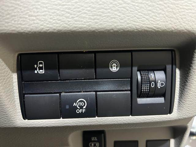 ルークス X フルセグTVナビ・全周囲カメラ・ドラレコ・エンスタ・Bluetooth・シートミラーヒーター・片側パワースライドドア・衝突軽減ブレーキ・誤発進抑制装置・横滑り防止装置・禁煙車・サイドエアバック・4WD(17枚目)