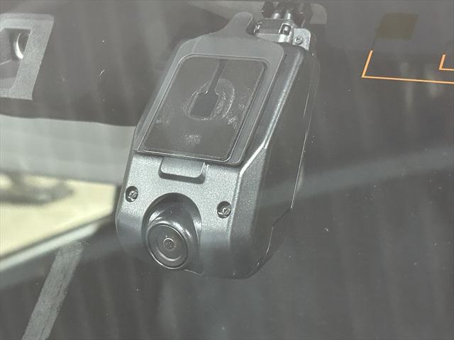 アルト ハイブリッドＸ　全方位モニター用カメラパッケージ純正ナビＴＶ・衝突軽減Ｂ・ＥＴＣ・シートミラーヒーター・ドラレコ・ＬＥＤライト・プッシュスタート・純正アルミホイール・誤発進抑制装置・横滑り防止装置・禁煙車・４ＷＤ（3枚目）