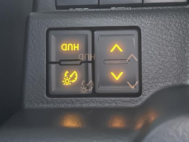 アルト ハイブリッドＸ　全方位モニター用カメラパッケージ純正ナビＴＶ・衝突軽減Ｂ・ＥＴＣ・シートミラーヒーター・ドラレコ・ＬＥＤライト・プッシュスタート・純正アルミホイール・誤発進抑制装置・横滑り防止装置・禁煙車・４ＷＤ（30枚目）