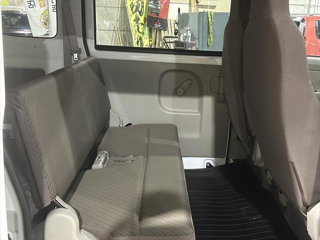 エブリイ ＰＣ　セーフティーサポート装着車・フルセグＴＶナビ・Ｂｌｕｅｔｏｏｔｈ・ＤＶＤ再生・キーレス・ミラーヒーター・衝突軽減ブレーキ・誤発進抑制装置・横滑り防止装置・ＡＢＳ・Ｗエアバック・禁煙車・４ＷＤ（15枚目）