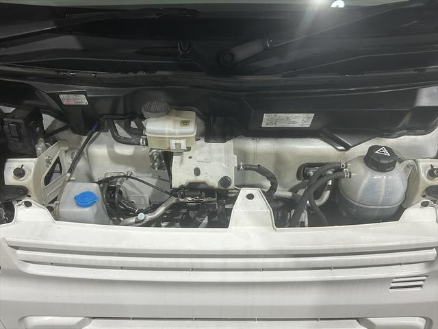 エブリイ ＰＣ　セーフティーサポート装着車・フルセグＴＶナビ・Ｂｌｕｅｔｏｏｔｈ・ＤＶＤ再生・キーレス・ミラーヒーター・衝突軽減ブレーキ・誤発進抑制装置・横滑り防止装置・ＡＢＳ・Ｗエアバック・禁煙車・４ＷＤ（39枚目）